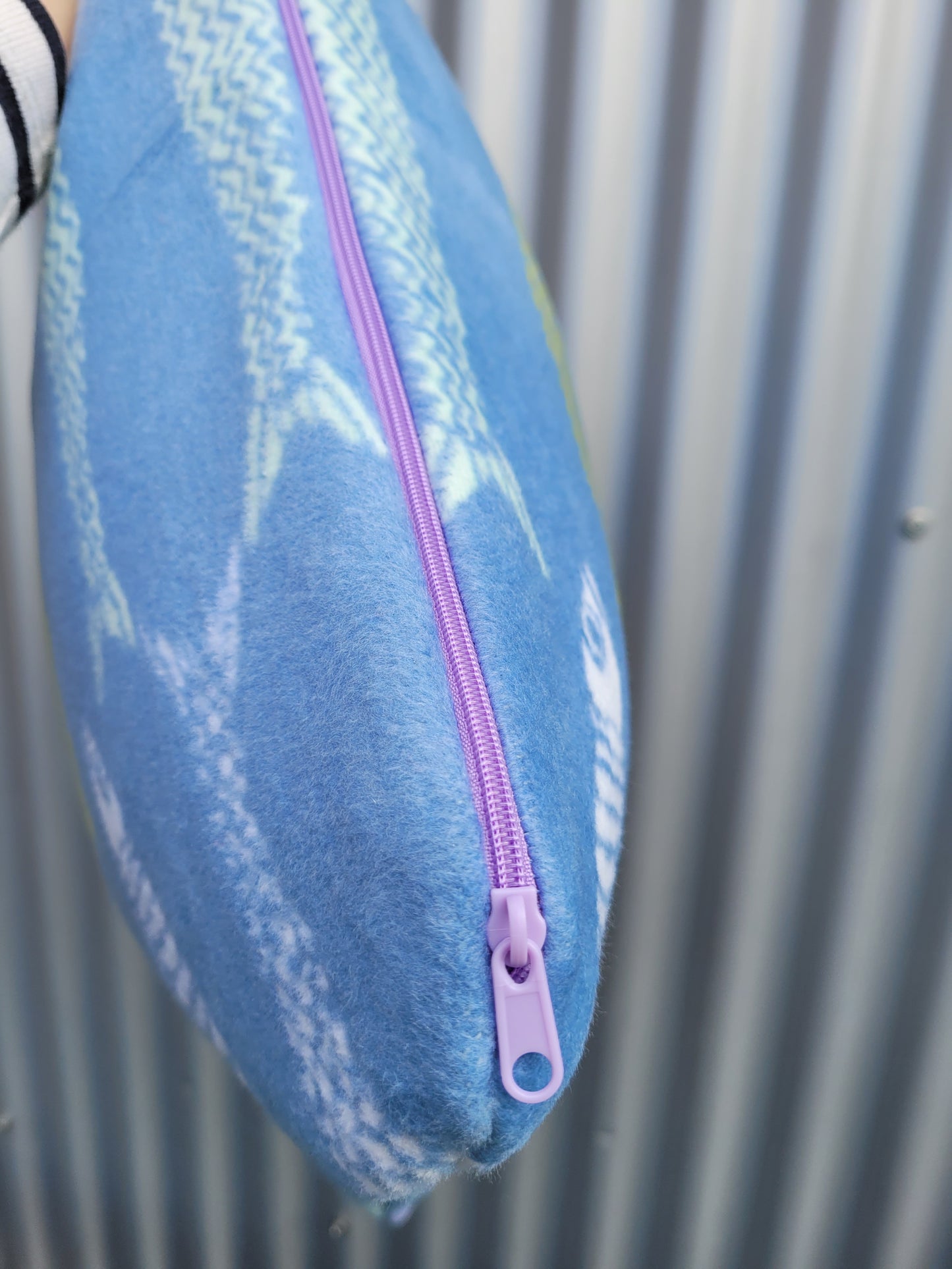 Upcycling-Kissenhülle SARDINEN FISCH 45x45 cm